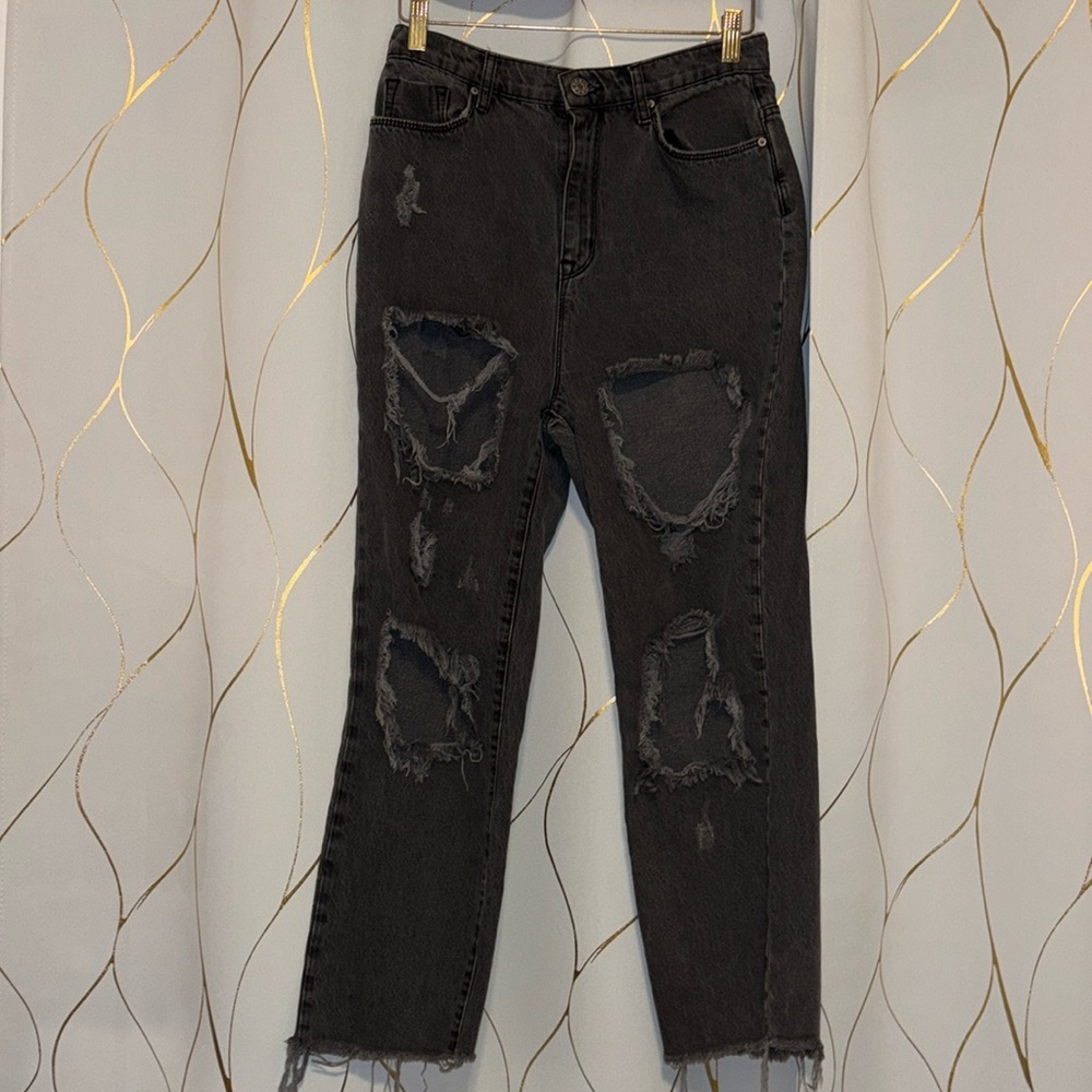 BDG straight leg distressed jeans